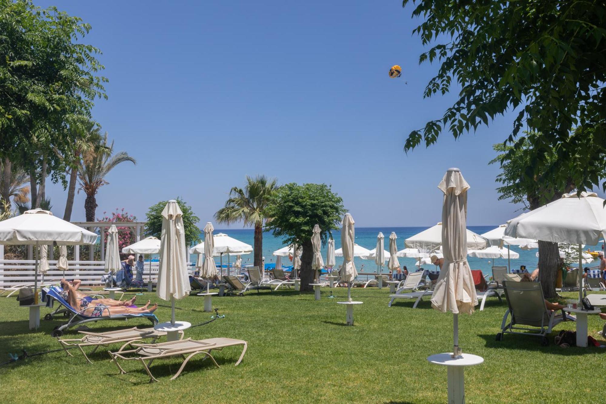Iliada Beach Hotel プロタラス エクステリア 写真