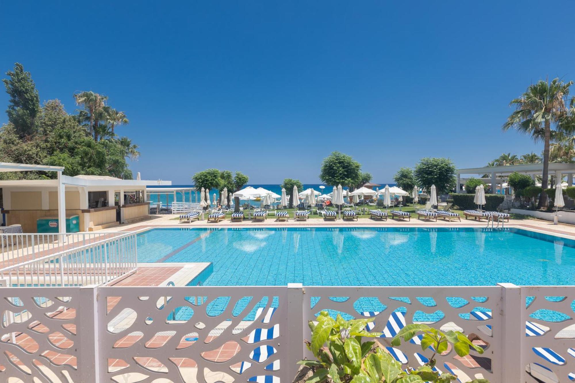 Iliada Beach Hotel プロタラス エクステリア 写真